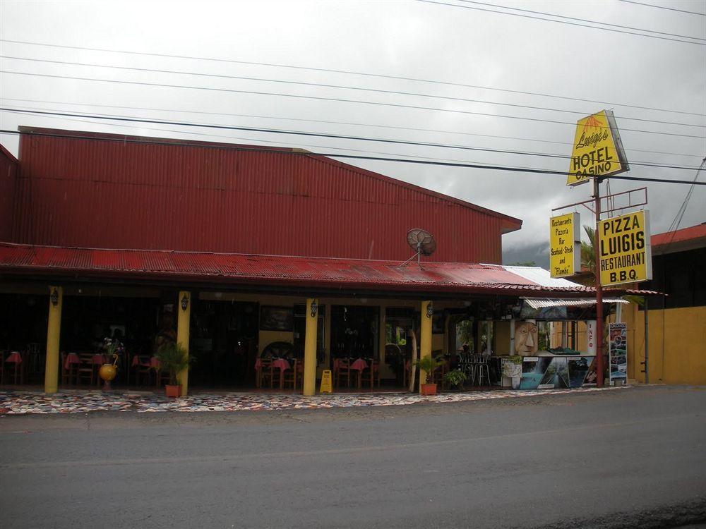 Luigis Hotel La Fortuna Bagian luar foto